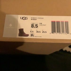 Brand new UGG KESEY BOOTS